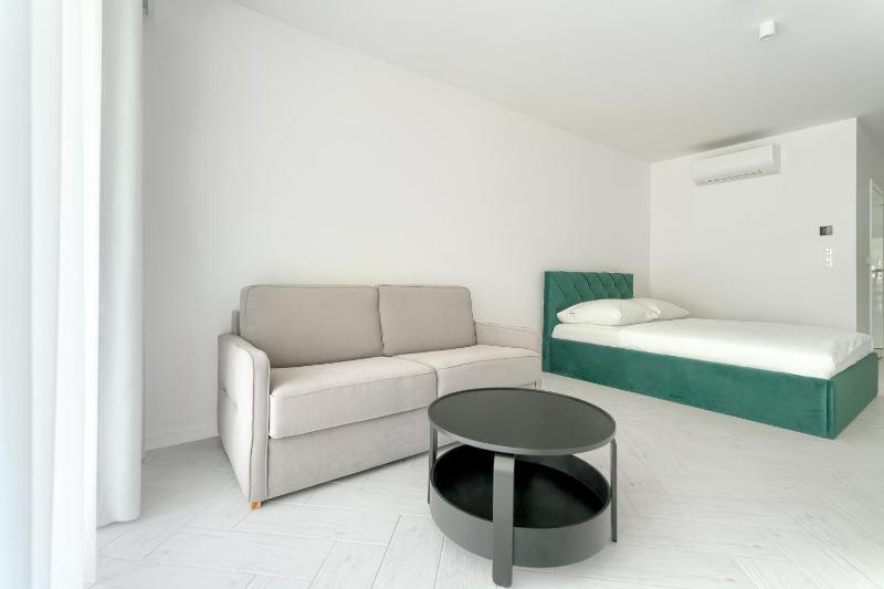Sea & Lake - City Apartments - image 34