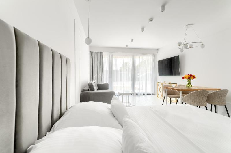 Sea & Lake - City Apartments - image 5