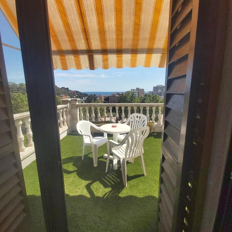 Superior Twin Room with Sea View image 1