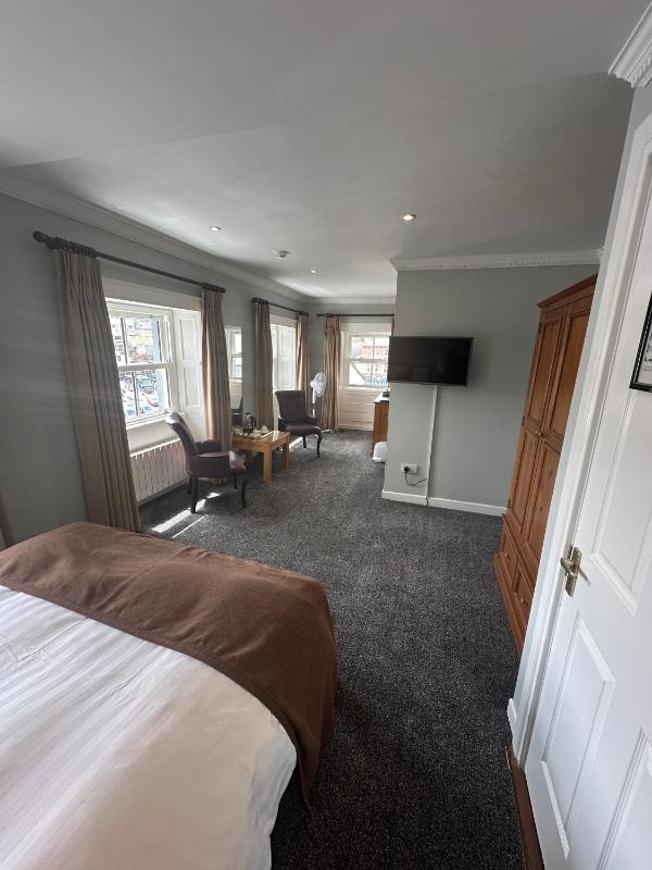 Deluxe Double Room with Sea View image 4
