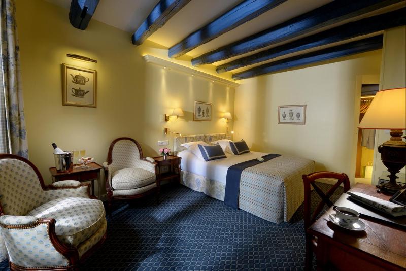 Superior Double Room image 2