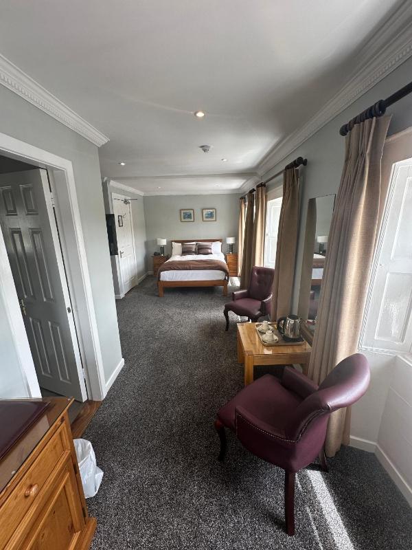 Deluxe Double Room with Sea View image 3