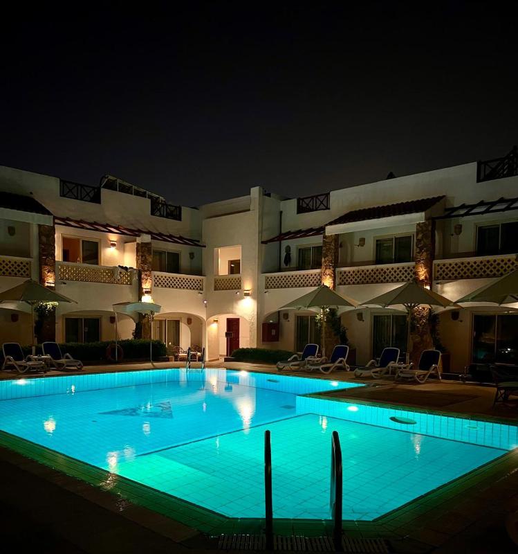 Camel Dive Club & Boutique Hotel - image 10