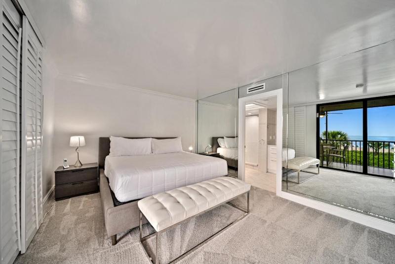 Loggerhead Cay #112 - image 2