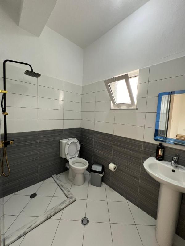 Standard Double Room image 3