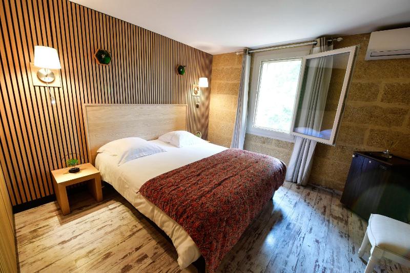Standard Double Room image 1