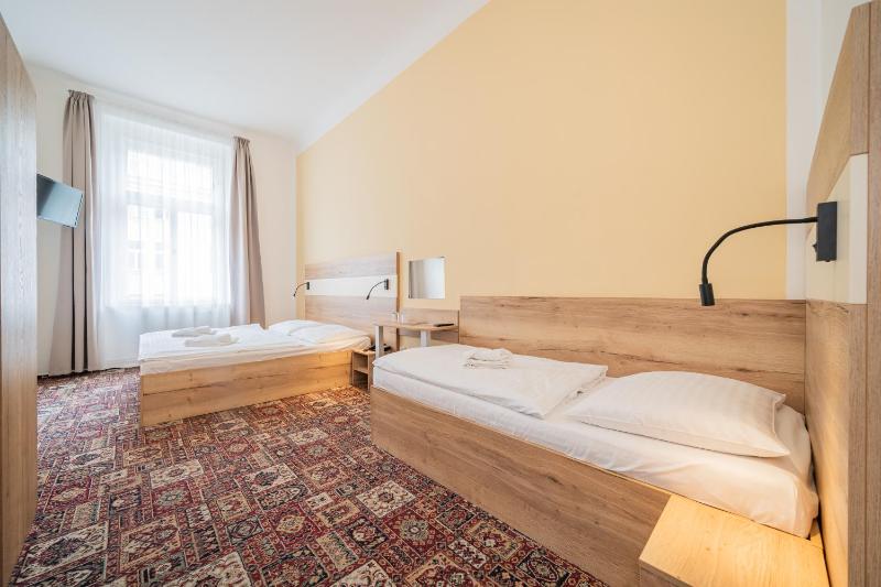 Triple Room image 4