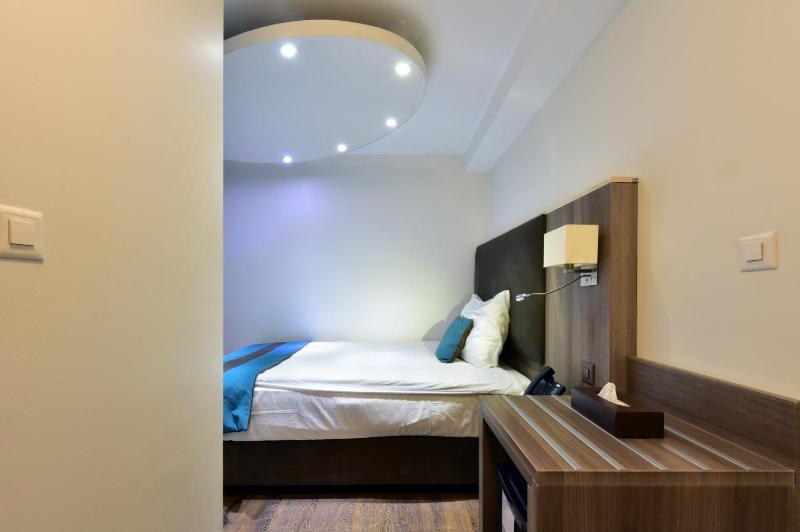 Classic Single Room image 1