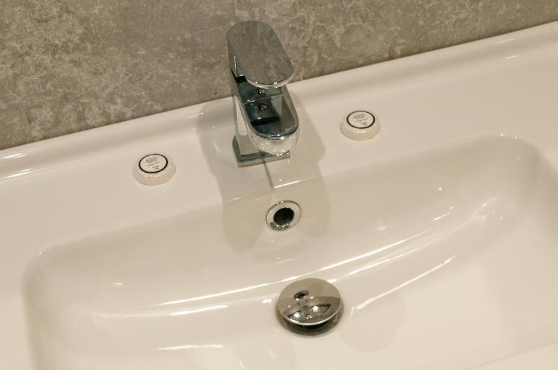 Superior Family Room image 3