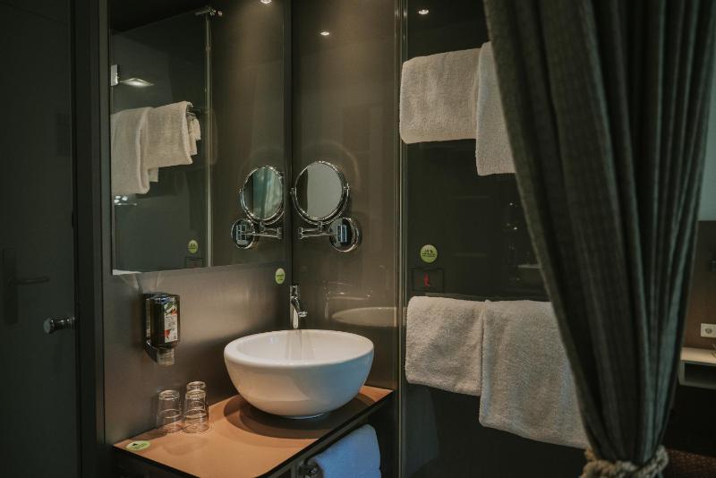 Comfort Room with Garden View image 1