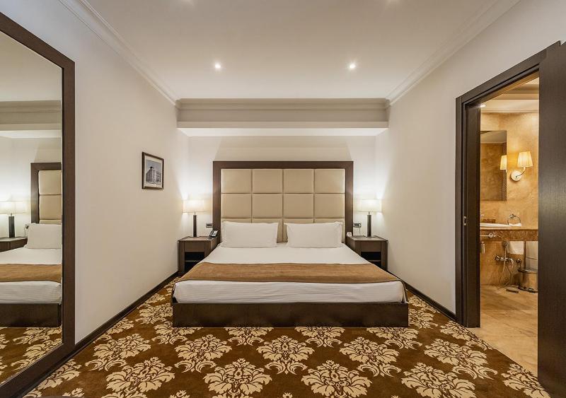Junior Suite image 1