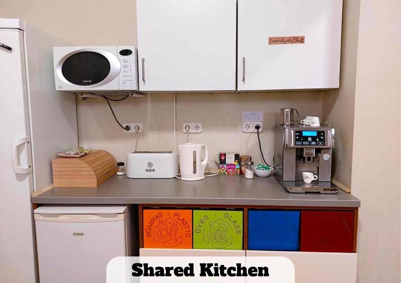 Double Room with Shared Bathroom image 4