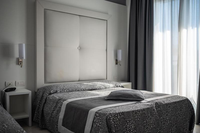 Comfort Double or Twin Room with Beach Package image 1