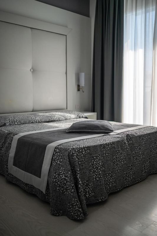 Comfort Double or Twin Room with Beach Package image 4
