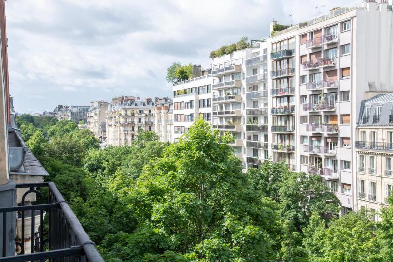 Standard Double Room image 2