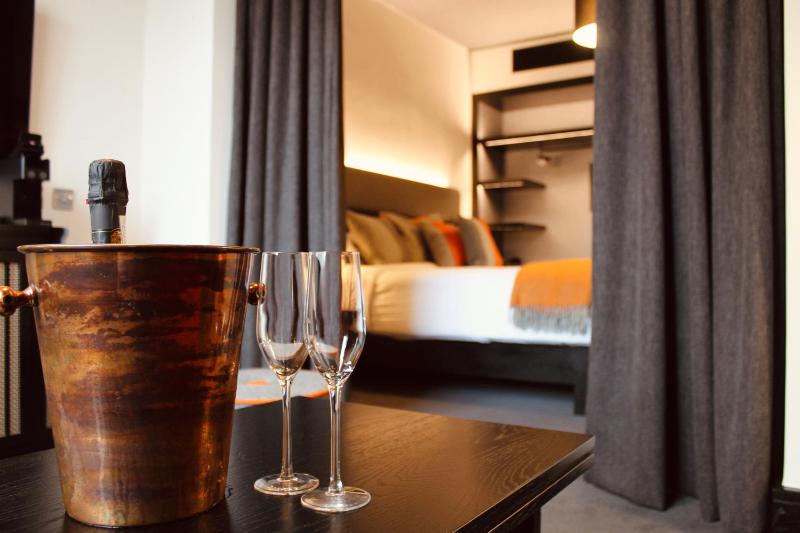 Junior Suite image 2