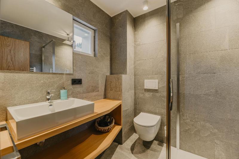 One-Bedroom Suite image 2