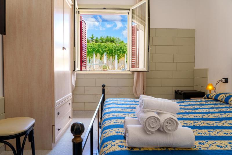 Superior Double Room image 3