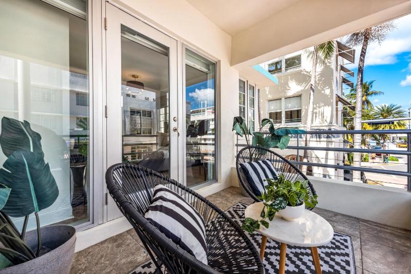Luxuri Suites - image 46