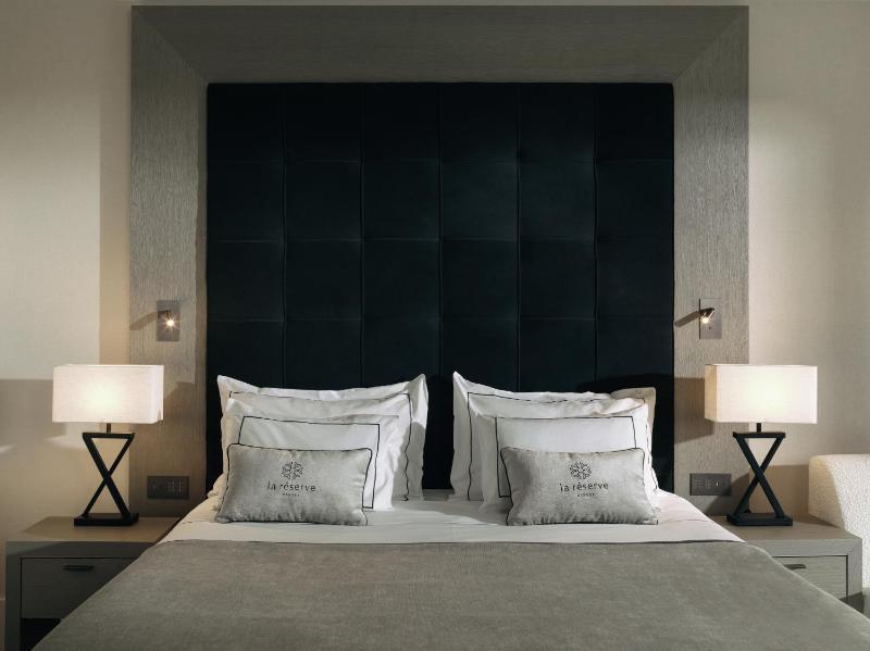 Deluxe Room with Terrace View image 1