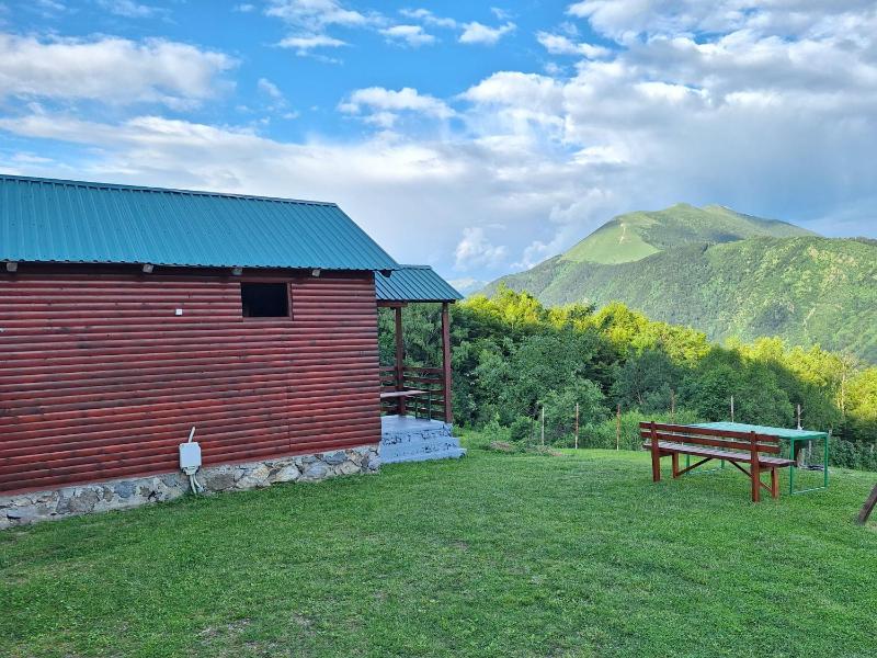 Chalet image 2