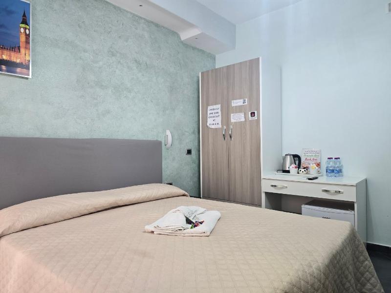 Premium Quadruple Room image 1