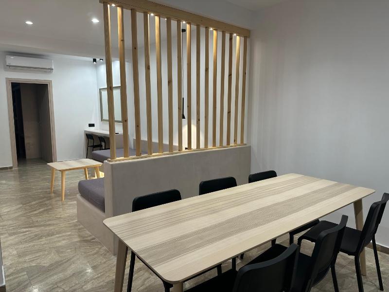 Apartment (6 Adults) image 3