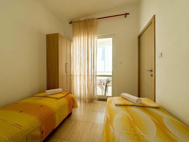 Biser Apartmani - image 2