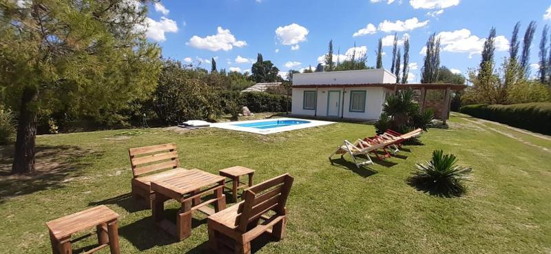 Cabaña con pileta privada San Rafael - image 2