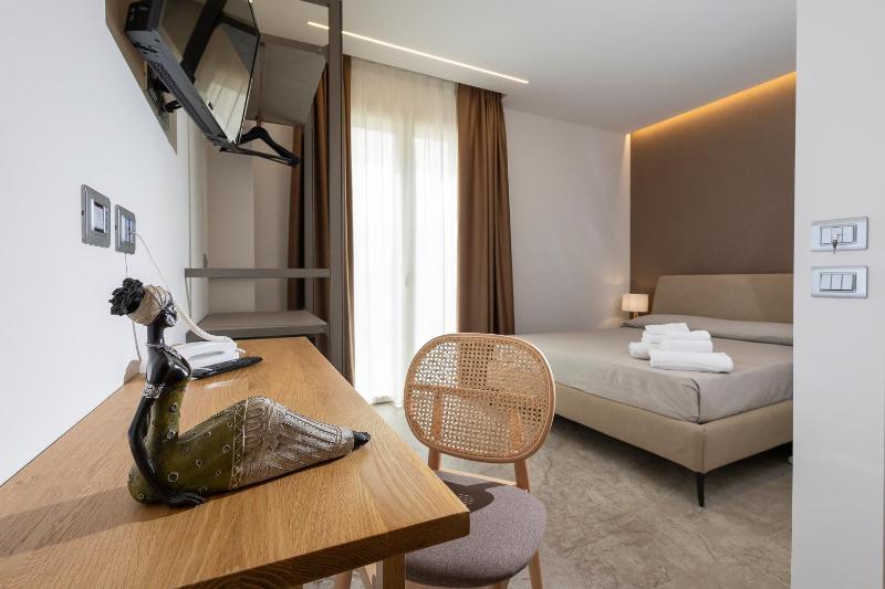 Superior Double Room with Terrace image 4