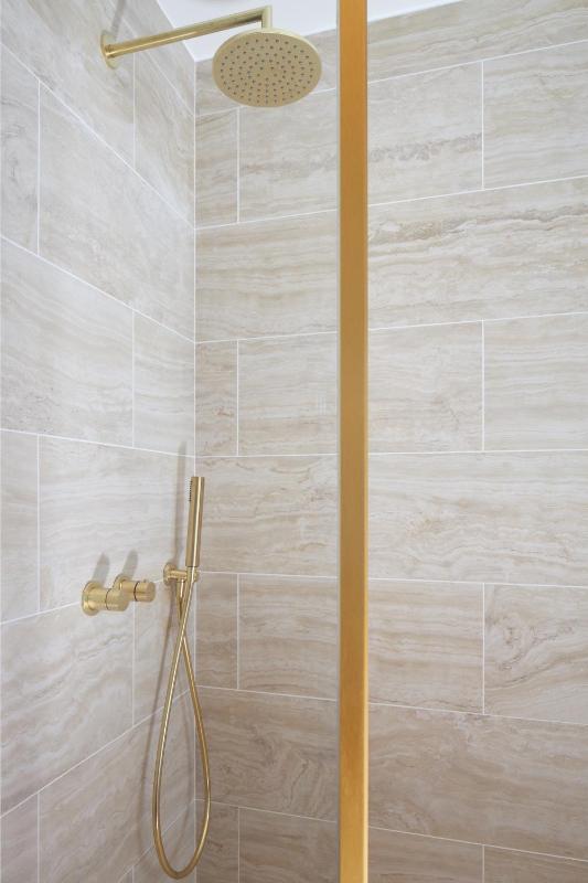 Double Room with Sea View image 4