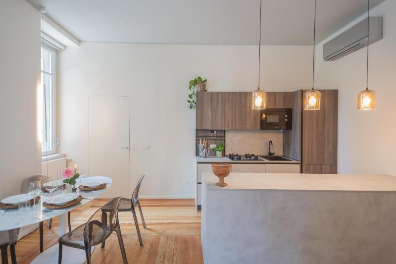 Como Liberty Suites - Garbo by Rent All Como - image 43