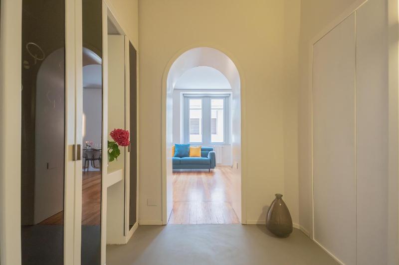 Como Liberty Suites - Garbo by Rent All Como - image 26