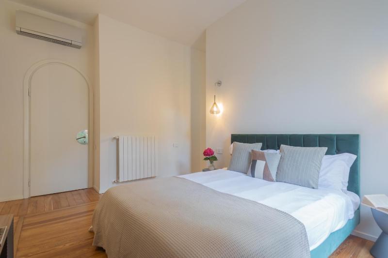 Como Liberty Suites - Garbo by Rent All Como - image 2