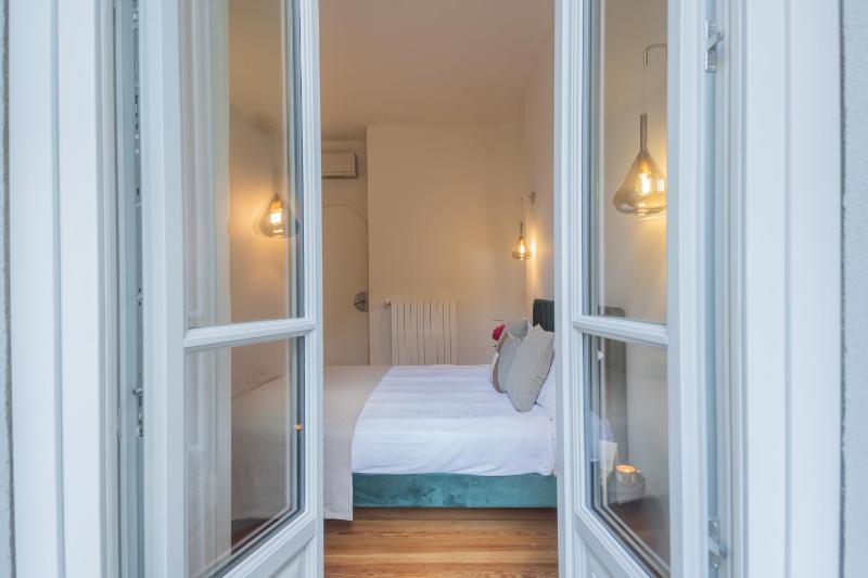 Como Liberty Suites - Garbo by Rent All Como - image 9