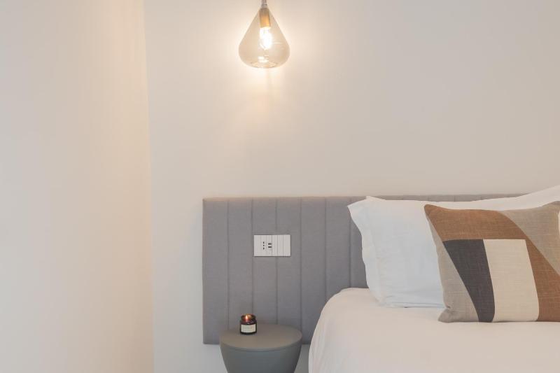Como Liberty Suites - Garbo by Rent All Como - image 29