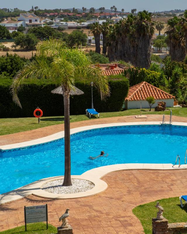 Hotel y Apartamentos Diufain - image 46