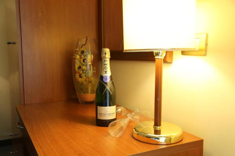 Superior Double Room image 4