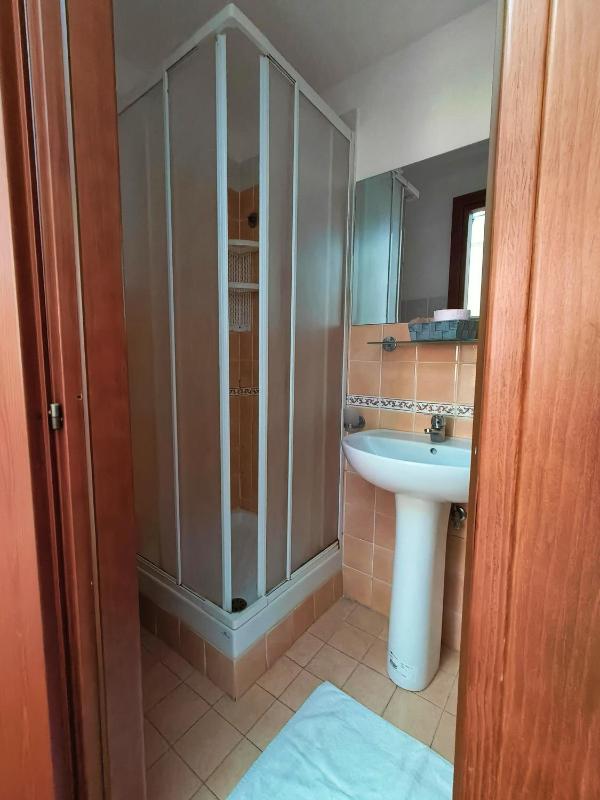 Triple Room with Balcony image 3
