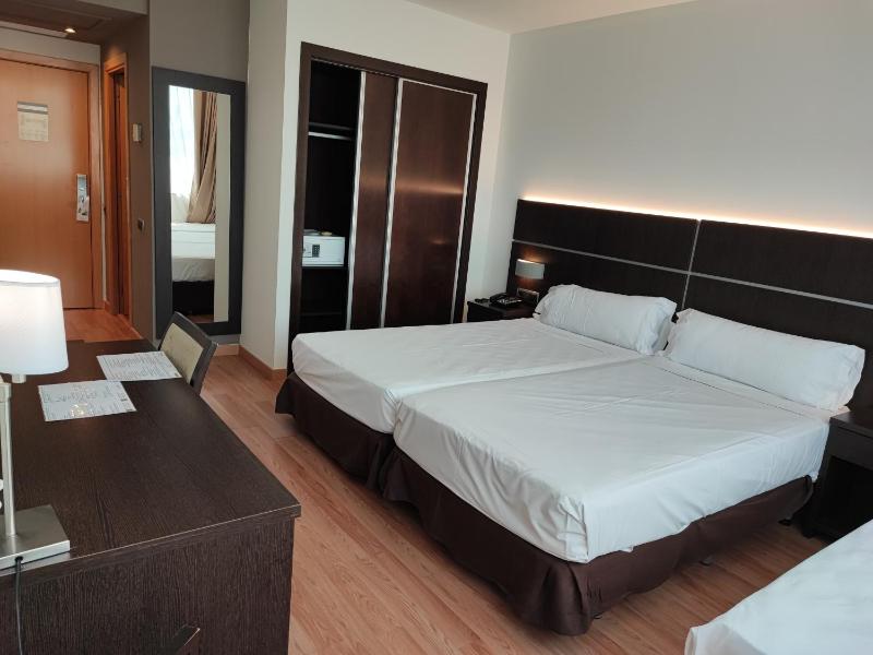 Triple Room image 3