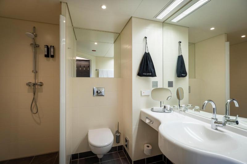 Superior Double or Twin Room image 4