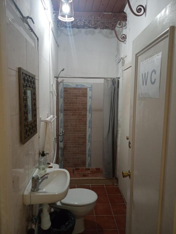 Twin Room with Shared Bathroom image 3