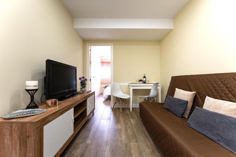 MalagaSuite Bermeja City - image 31