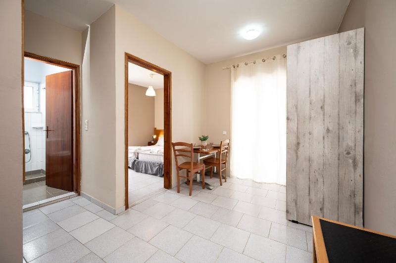 Apartment image 3
