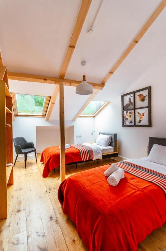 Double or Twin Room with Mountain View image 3