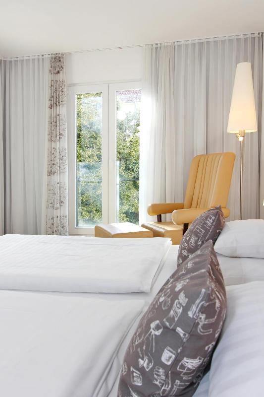 Superior Double Room image 4