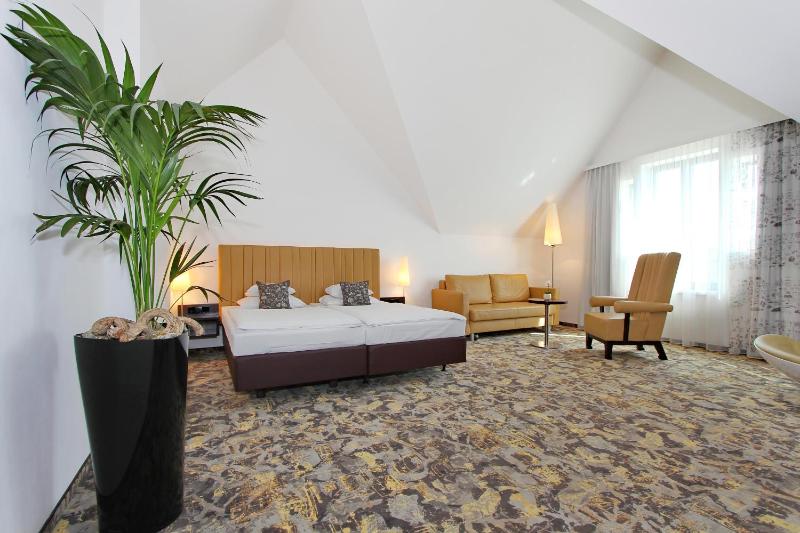 Junior Suite image 3