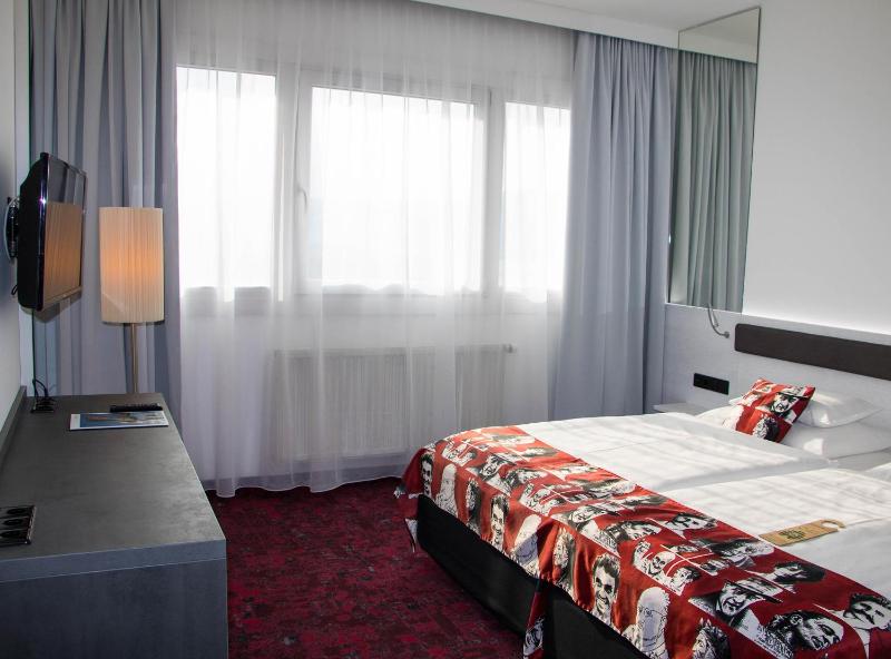 Comfort Double or Twin Room image 4