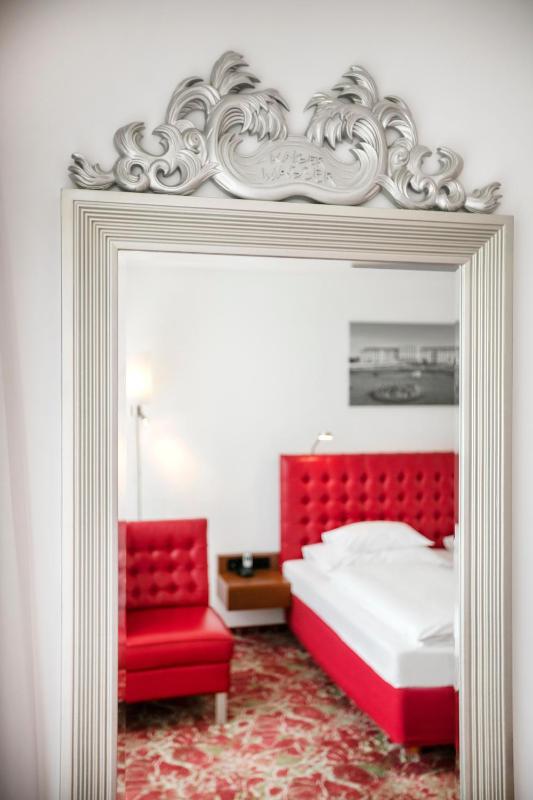 Comfort Double Room image 3