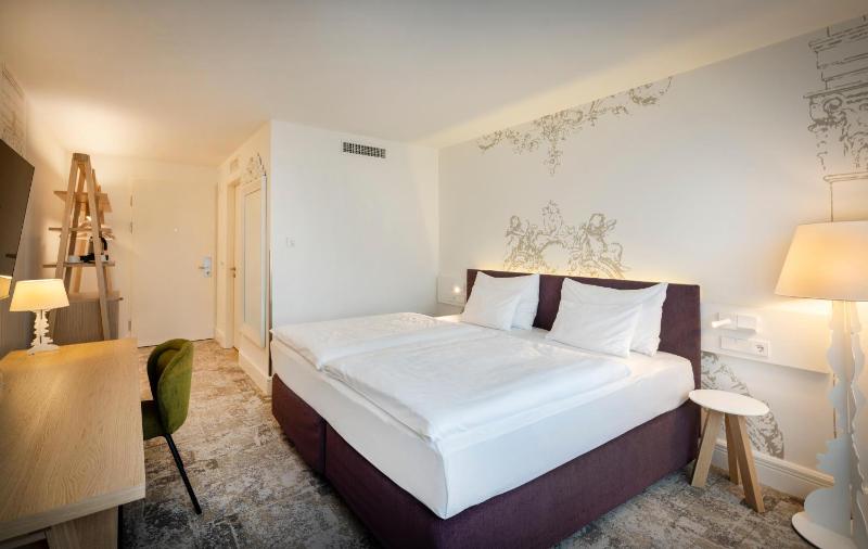 Superior Double or Twin Room image 3